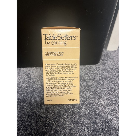 Vintage Corning‎ Pyrex TableSetters Shaker Dispenser Almond Glass - Picture 2 of 7